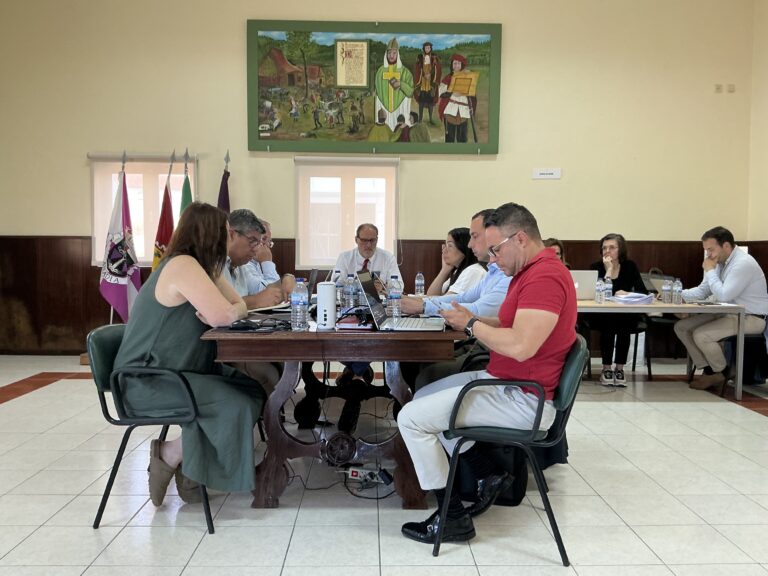 Reunião de Câmara descentralizada marcada por debate sobre educação, cultura e mobilidade