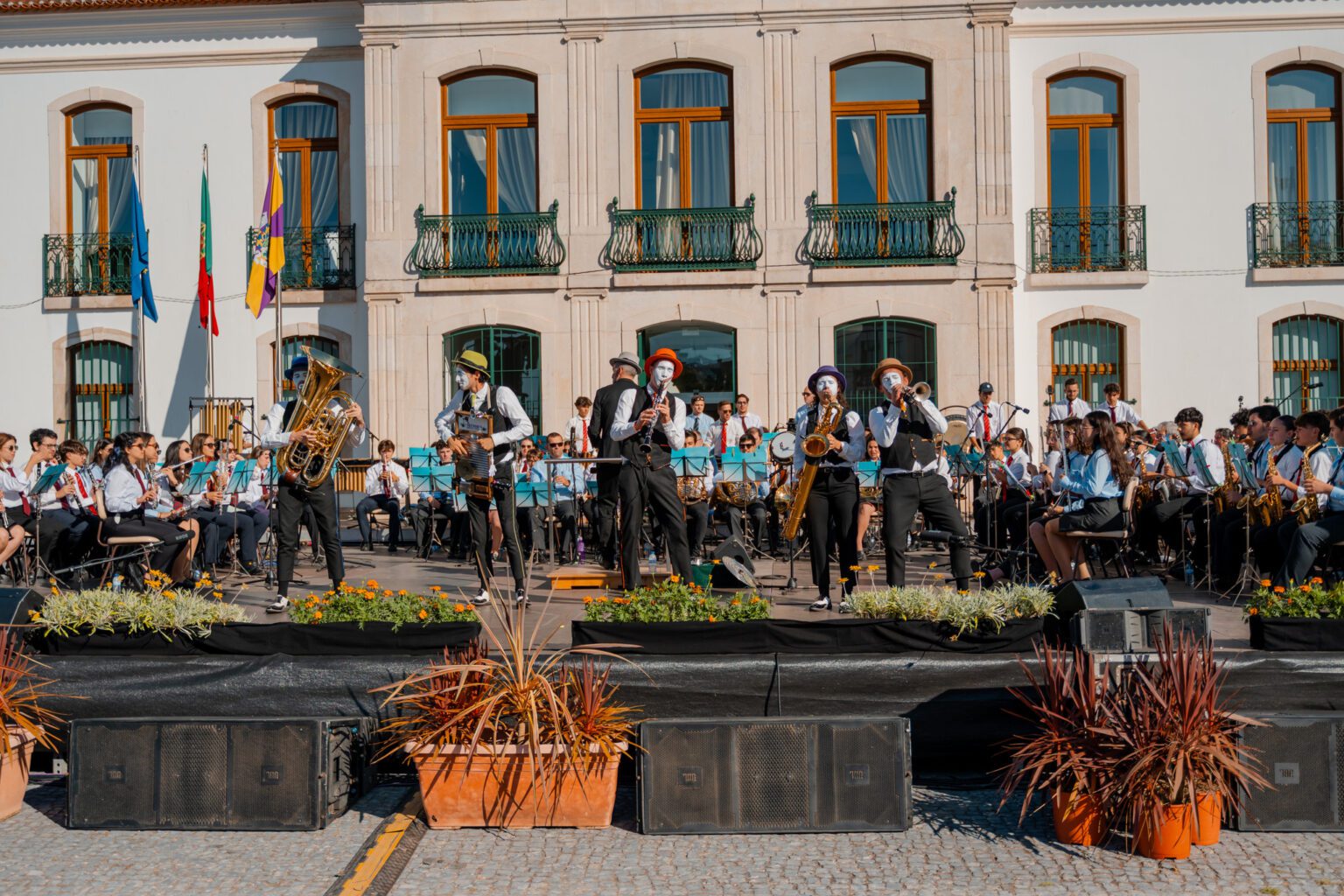 Jazz e bandas filarmónicas atraíram centenas de pessoas à cidade de Cantanhede