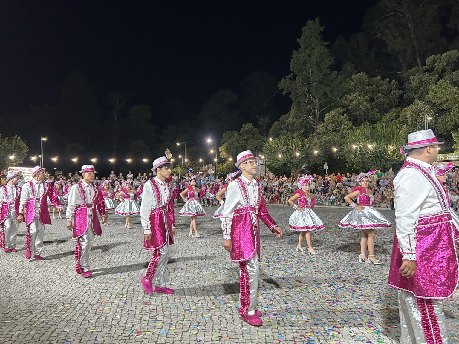 Nove marchas do concelho encheram Curia de cor, música e tradição