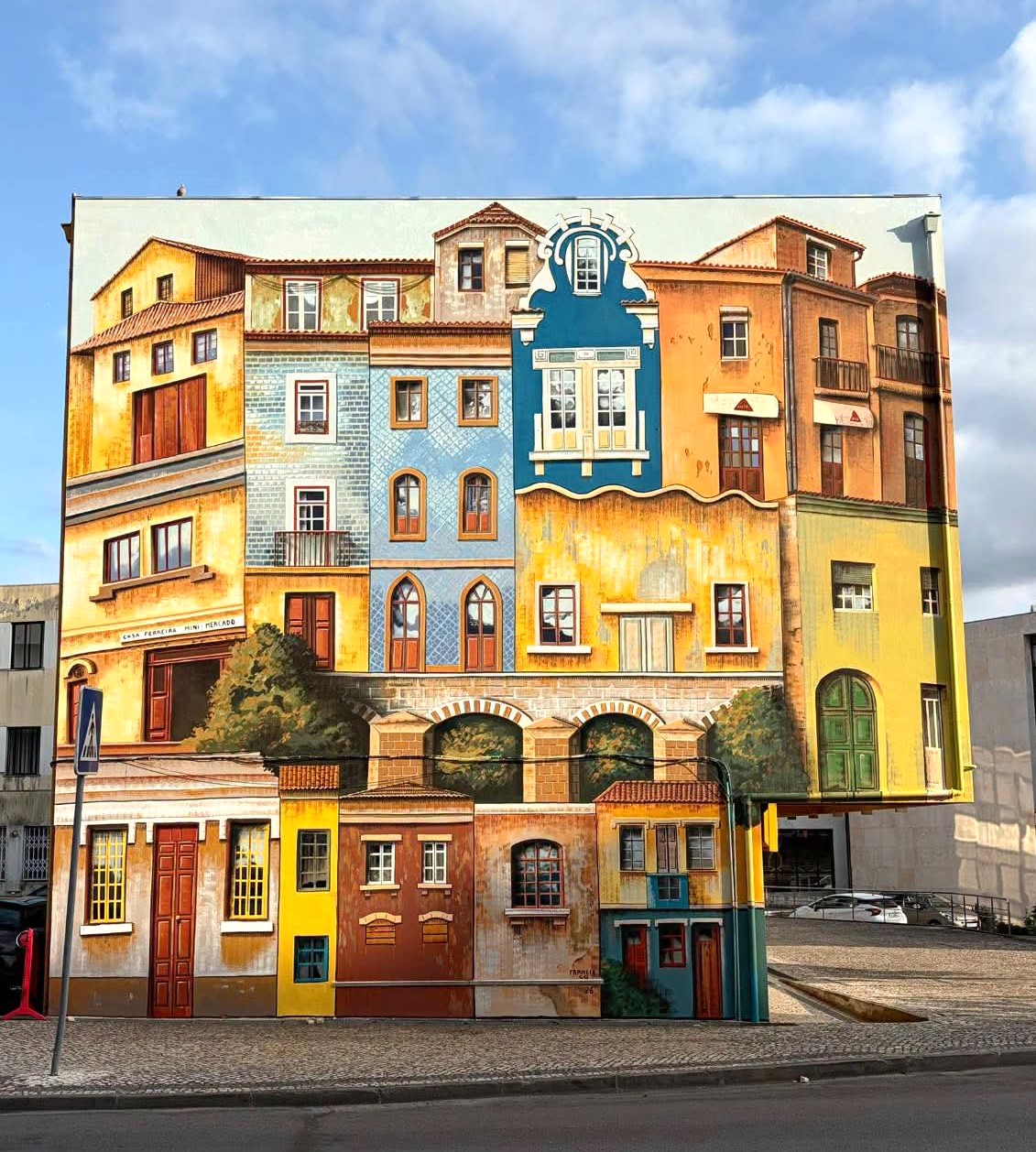 Águeda reforça roteiro de arte urbana com novo mural inspirado na memória arquitetónica da cidade